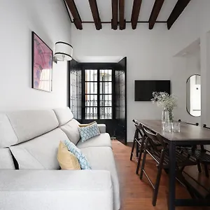 Numa Seville Alegre Lägenhet